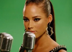 Alicia Keys đón con trai đầu lòng