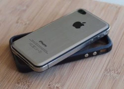 Thay nắp kính của iPhone 4 bằng kim loại