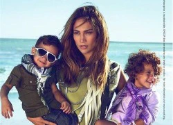 Jennifer Lopez khoe cục cưng trong quảng cáo mới