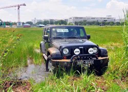 Trải nghiệm khả năng lội nước của Jeep Wrangler Sahara