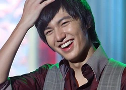 Lee Min Ho cũng muốn làm... "phi công trẻ"