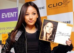 Lee Hyori cực lạ với tóc đen - Dara (2NE1) nhận "núi quà" ngày sinh nhật!