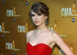 Taylor, Carrie, Kelly vẫn "đánh bom" sân khấu dù... "trắng tay"