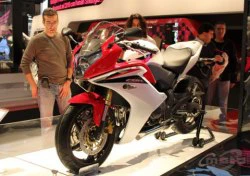 Honda giới thiệu CBR600F phiên bản 2011