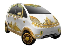 Tata Nano phiên bản dát vàng