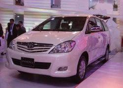 Toyota Việt Nam giới thiệu Innova Luxury