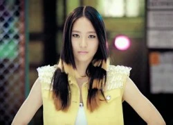 Krystal f(x) ngất xỉu trên sân khấu, Jessica (SNSD) rơi nước mắt