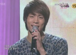 Jonghyun (SHINee) cúi đầu xin lỗi fan vì "tội" yêu Shin Se Kyung