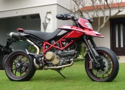 Ducati Hypermotard 1100 EVO SP đầu tiên tại Việt Nam