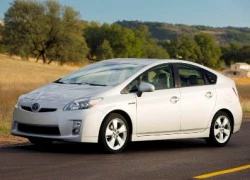 Toyota Prius vẫn là xe bán chạy nhất Nhật Bản