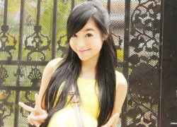 Hot girl Elly lộ ảnh 'mang bầu'