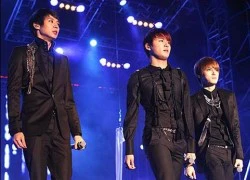 JYJ bị cấm biểu diễn vì... SM Entertainment