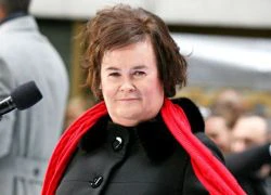 Giọng ca thiên thần của Susan Boyle liên tiếp "dở chứng"