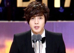 MBC Drama Awards 2010: Lee Min Ho và Kim Huyn Joong cùng rinh giải