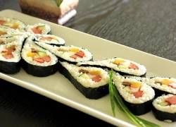 Kimbap hình đuôi công quyến rũ