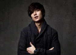 Lee Min Ho làm fans chờ dài cổ