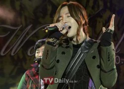 &#8220;Tân binh&#8221; Jang Geun Suk chính thức cầm mic