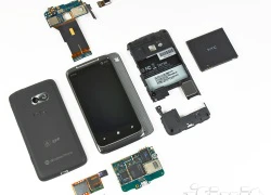 'Nội tạng' HTC Surround giống Nexus One