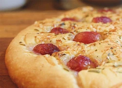 Thưởng thức chiếc pizza "thời cổ đại"