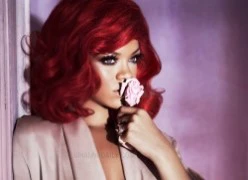 Fans đang "phát sốt" vì... "mùi hương" của Rihanna