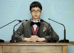 Heechul (SuJu) "ngố rừng" khi... xỏ tông và xắn quần