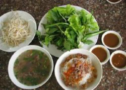 Phở khô Gia Lai: Món ngon phố núi