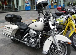 Ngắm Harley Davidson Road King Police ở Sài Gòn