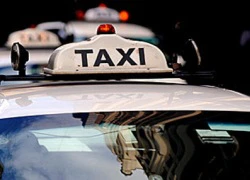 Kể chuyện... đẻ rơi trên taxi