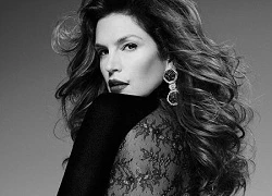 Cindy Crawford nồng nàn tuổi 45