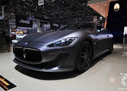 Maserati GranTurismo MC Stradale màu đen mờ mạnh mẽ