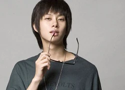 Hee Chul (Super Junior) bị thương vì fan