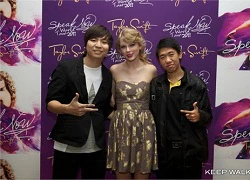 Anh Khang ôm eo Taylor Swift