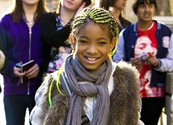 Sao nhí Willow Smith tóc xanh lét