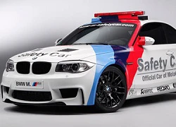 BMW M1 Coupe bảo vệ đường đua motoGP