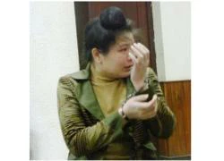 Cùng người thân vào tù