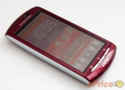 Dân chơi Sony Ericsson Xperia Neo màu đỏ chót