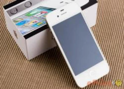 &#8220;Đập hộp&#8221; iPhone 4 màu trắng trẻ trung, sành điệu