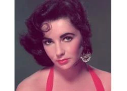 Liz Taylor có con gái ngoài giá thú