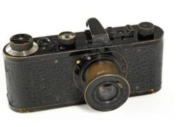 Máy ảnh Leica được đấu giá hơn nửa triệu USD