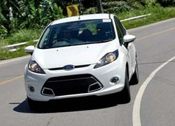 Công bố giá Ford Fiesta "nội"