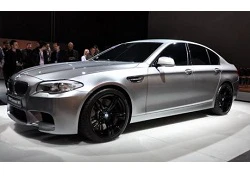 2012 BMW M5 Concept lại lộ mặt