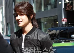 Kim Bum bất ngờ "nuôi" tóc... dài như con gái!