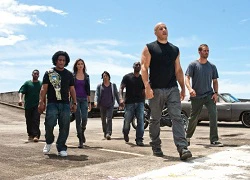 Fast Five - ai bảo phim phần sau lúc nào cũng dở?