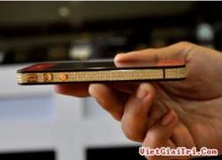 iPhone 4 "siêu sang" có gì lạ?