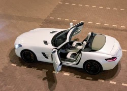 Mercedes SLS AMG Roadster chính thức ra mắt