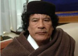 Tòa án quốc tế yêu cầu bắt giữ Gaddafi và con trai