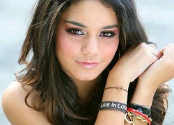 Vanessa Hudgens lại muốn Glee