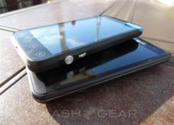 2 smartphone 3D không cần kính so dáng