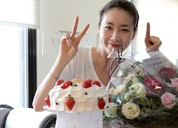 Choi Ji Woo hạnh phúc đón tuổi 36