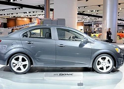 Công bố giá Chevrolet Sonic 2012